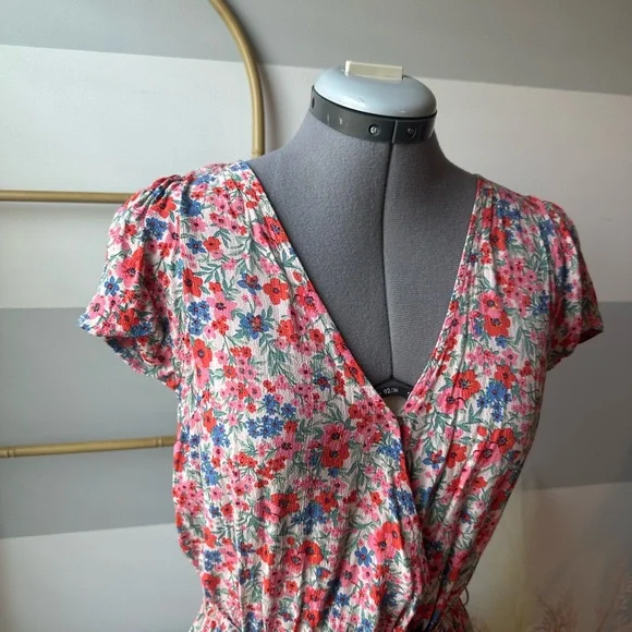 American Eagle Outfitters Floral Print Romper - Picture 2 of 6